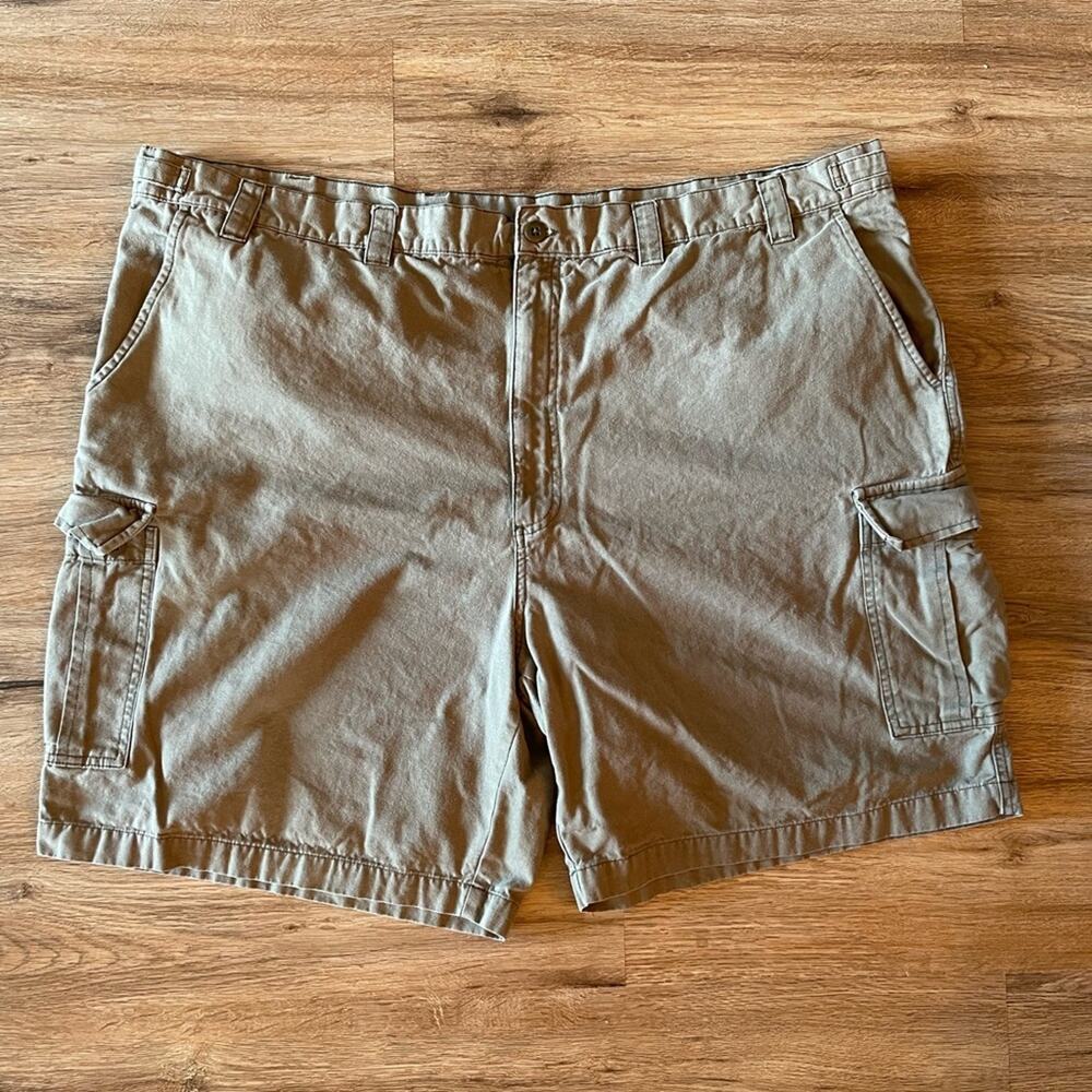 St Johns Bay Olive Green Cargo Shorts Size 50